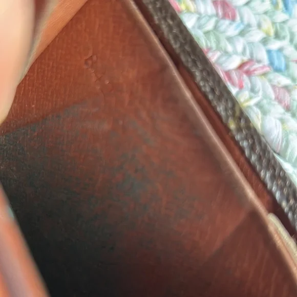 Louis Vuitton 1984 Monogram Wallet - Picture 4 of 10